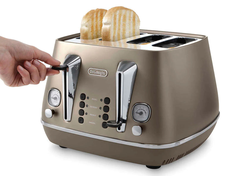 Distinta 4 Slice Toaster Future Bronze.