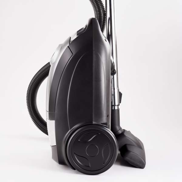 Hoover 2200W Bagged & Bag Less Canister Vacuum.