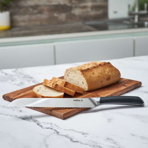 Zyliss Comfort Pro Bread Knife 20cm.