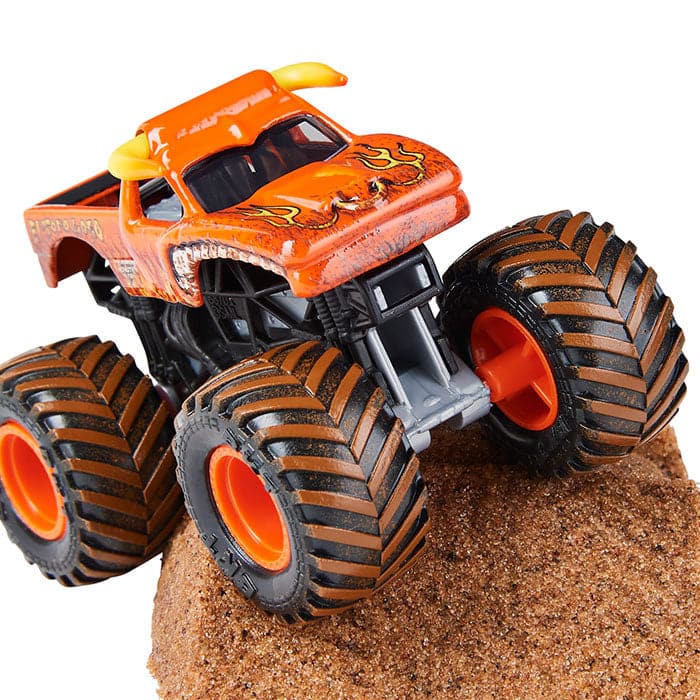 Monster Jam Kinetic Dirt Starter Set